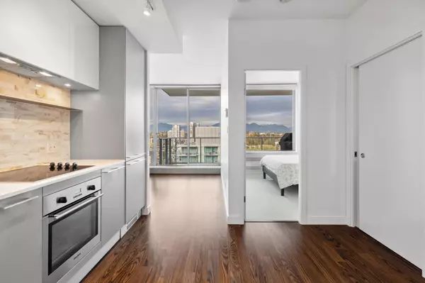 8131 Nunavut LN #3003, Vancouver, BC V5X 0E2