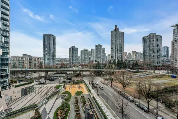 89 Nelson ST #704 Vancouver, BC V6Z 0E7