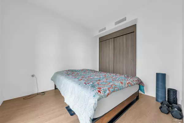 89 Nelson ST #704 Vancouver, BC V6Z 0E7