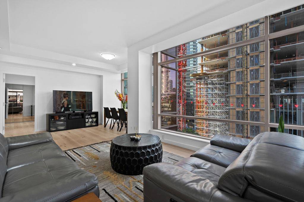 1500 Alberni ST #1B Vancouver, BC V6G 3C9