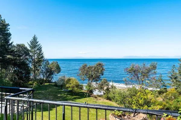 Galiano Island, BC V0N 1P0,474 W Sticks Allison RD