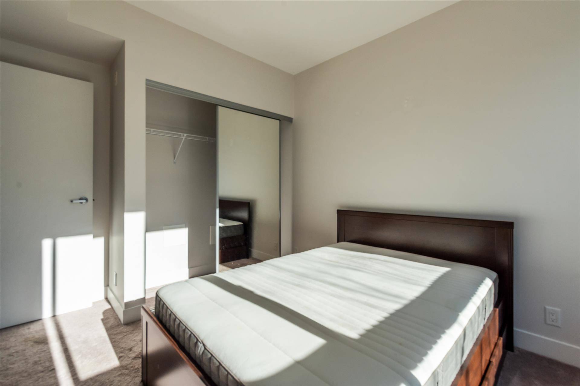 2957 Glen DR #209 Coquitlam, BC V3B 0B5