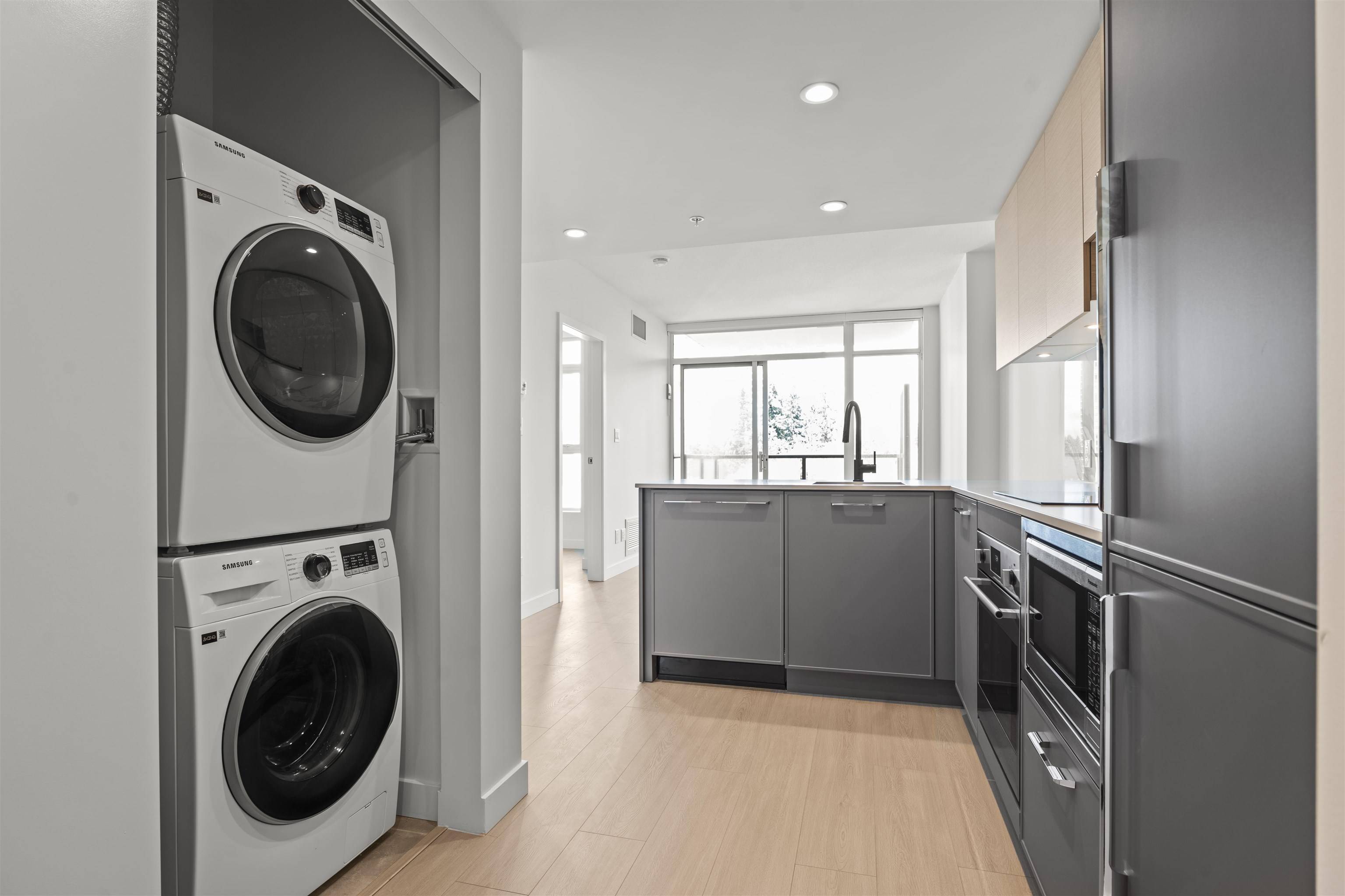 Surrey, BC V3T 0V8,13745 George Junction #505