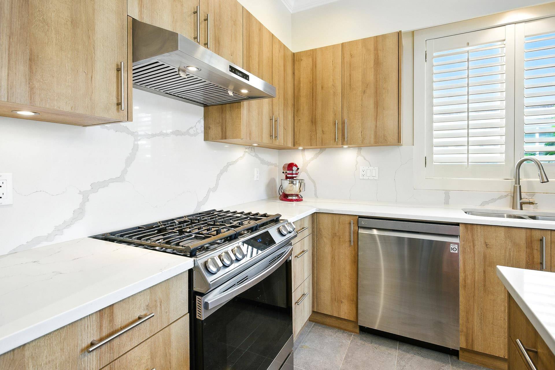 4420 Collingwood ST Vancouver, BC V6S 2B1