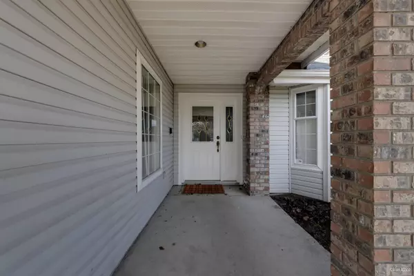 Delta, BC V4K 4R1,6167 45 AVE