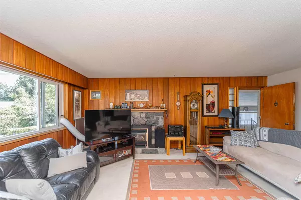 Abbotsford, BC V2S 2R6,33460 Conway PL