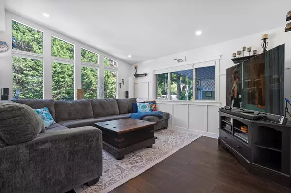 Surrey, BC V4A 4X4,1840 160 ST #281