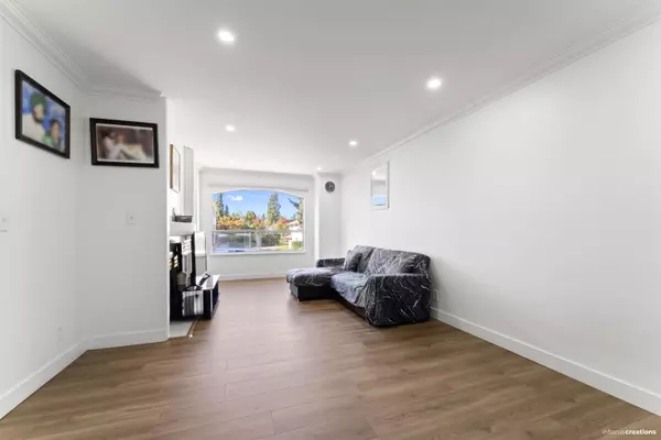 Surrey, BC V3W 1J5,7140 132 ST #21