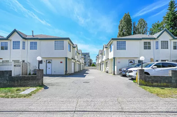Richmond, BC V6Y 2J5,6391 Cooney RD #11