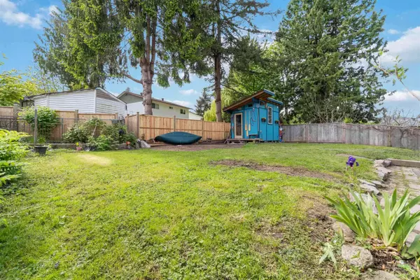 Surrey, BC V3W 5P2,7595 143 ST