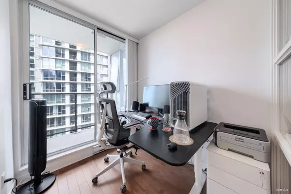 Vancouver, BC V6Z 3E3,1495 Richards ST #1701