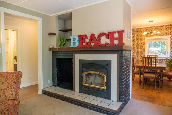 Pender Island, BC V0N 2M3,9907 Gowlland Point RD