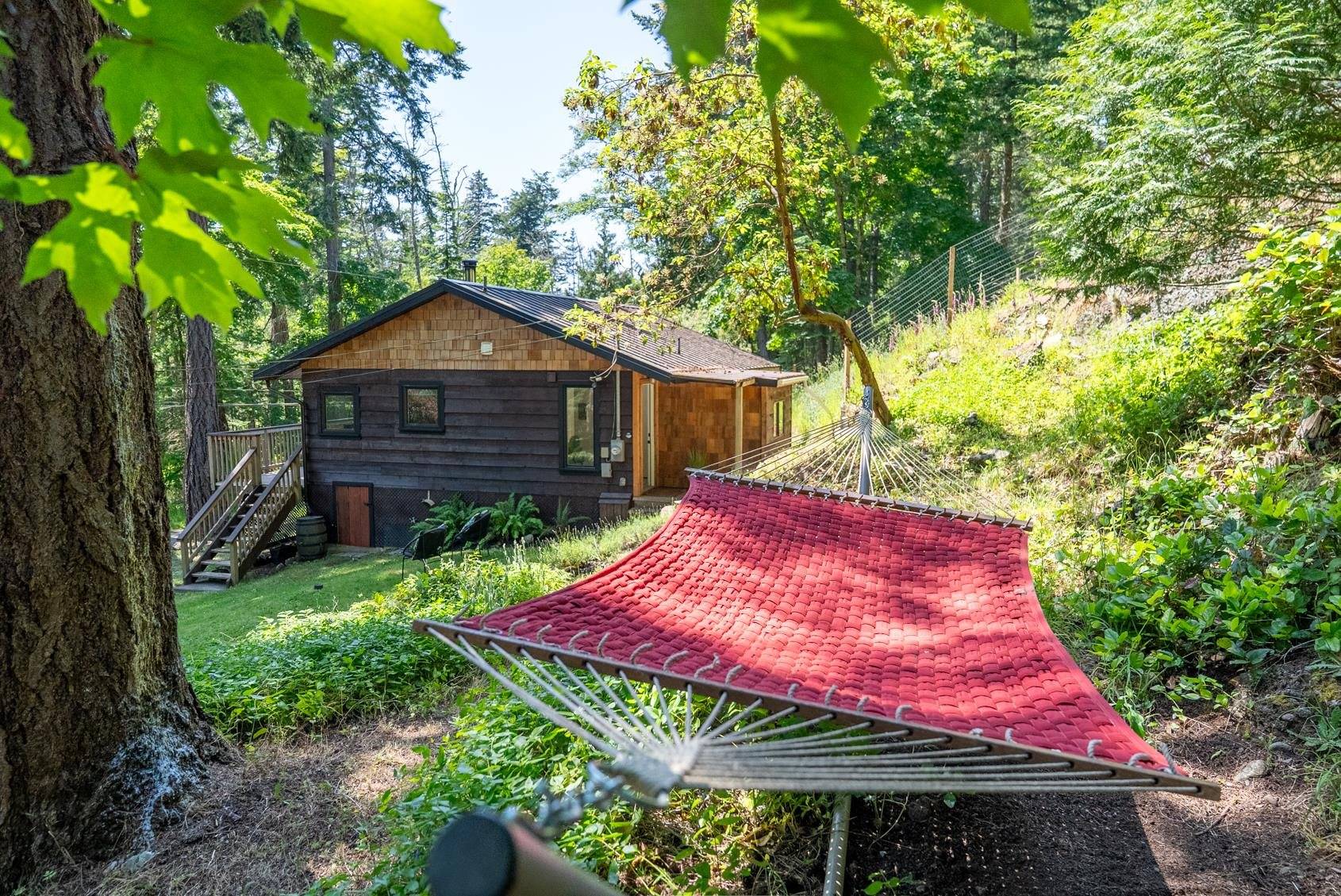 9907 Gowlland Point RD, Pender Island, BC V0N 2M3