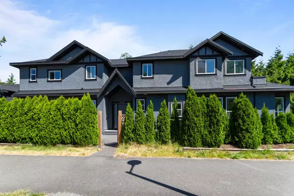 Surrey, BC V3R 6J1,15453 108 AVE