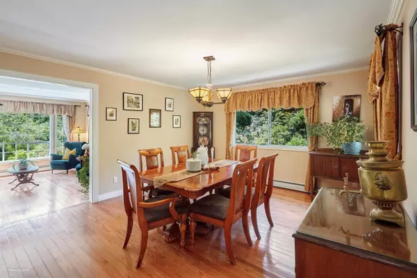 Maple Ridge, BC V2W 1C4,26245 124 AVE