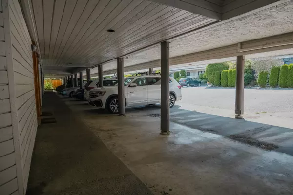 White Rock, BC V4B 4C4,1469 Merklin ST