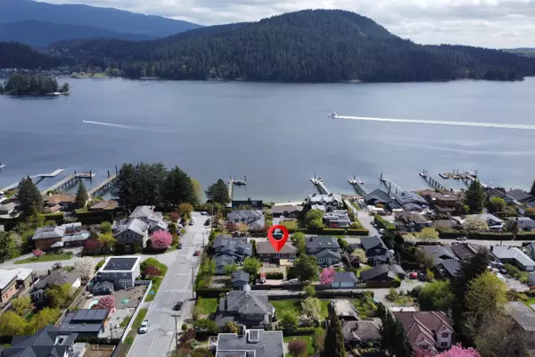 463 Beachview DR, North Vancouver, BC V7G 1P5