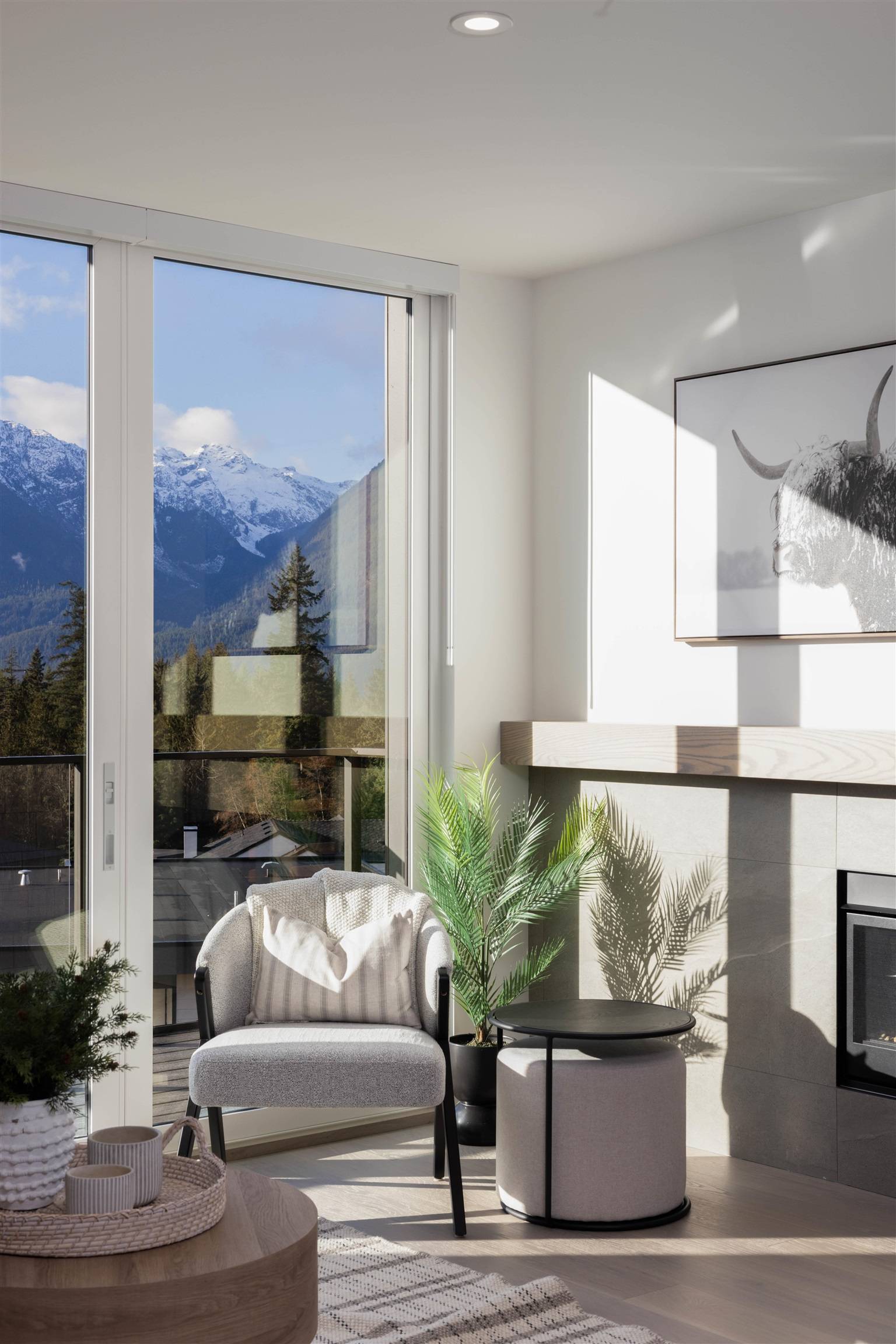 3405 Mamquam RD #307 Squamish, BC V8B 1E4