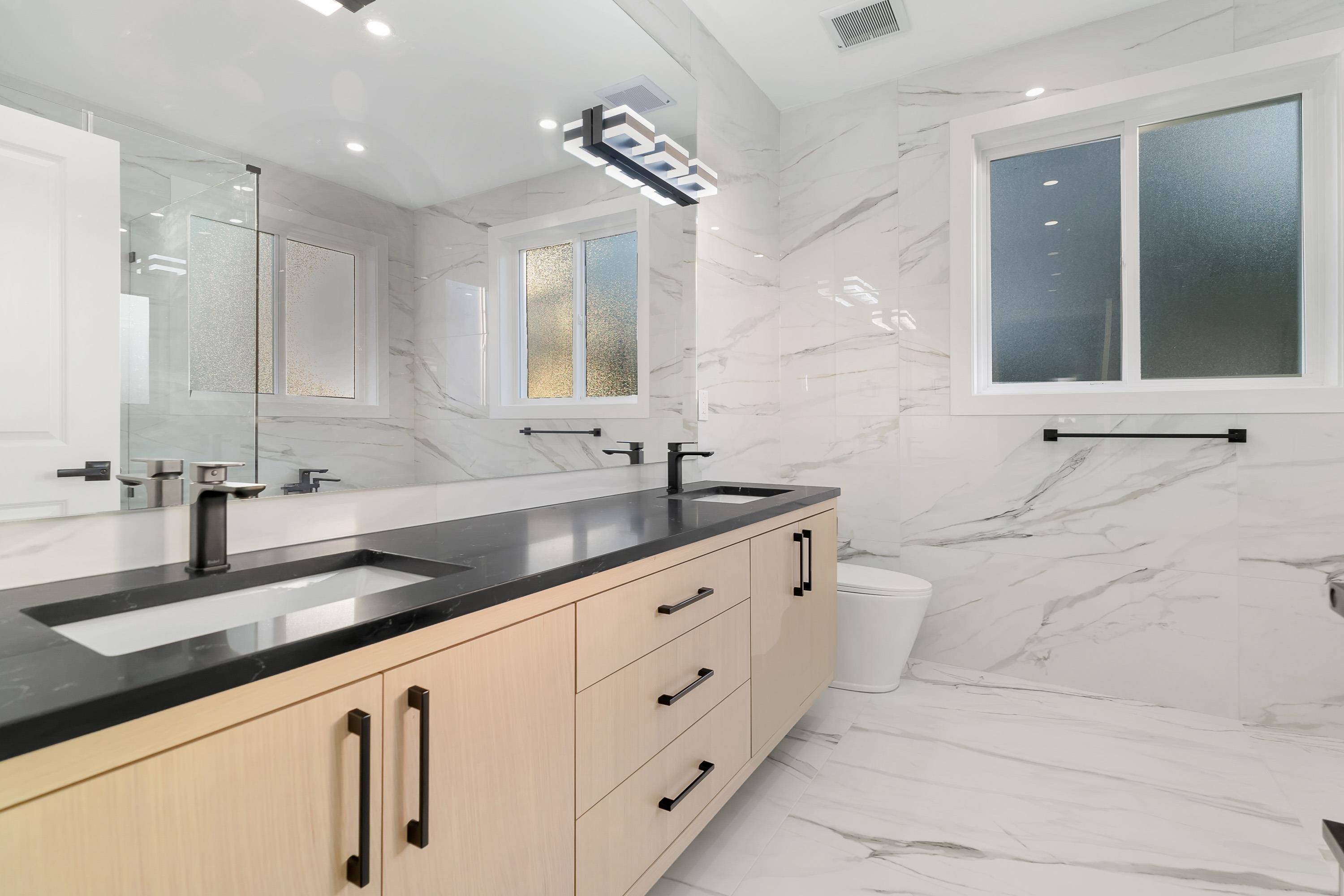 17226 59 AVE Surrey, BC V3S 3Z6
