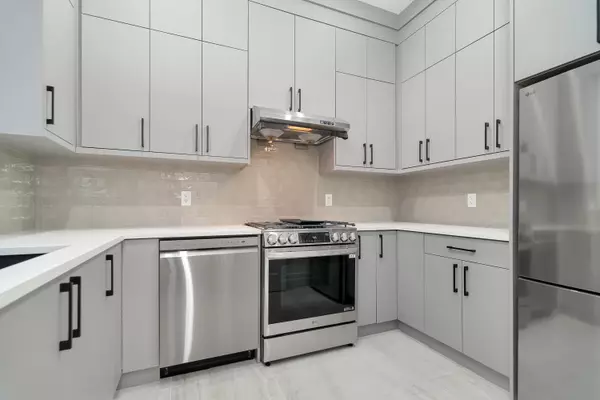 Surrey, BC V3S 3Z6,17226 59 AVE