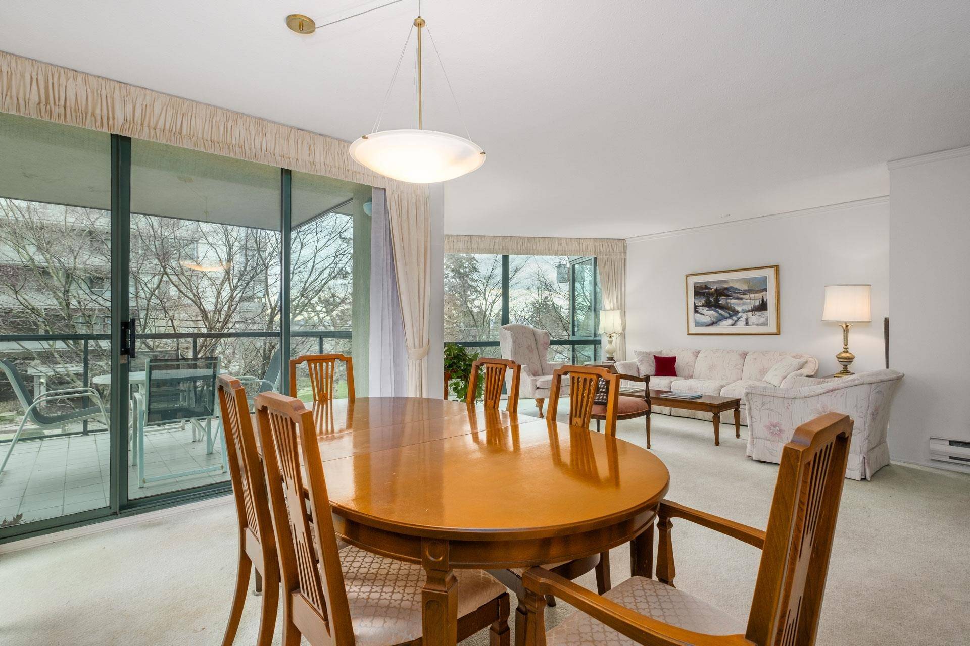 1427 Duchess AVE #101 West Vancouver, BC V7T 1H7