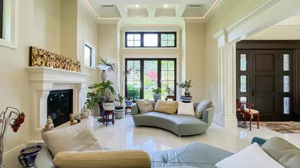 Delta, BC V4M 2C3,5060 Cliff DR