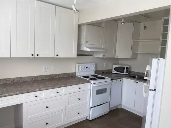 Vancouver, BC V6R 2J3,4691 W 10th AVE #202