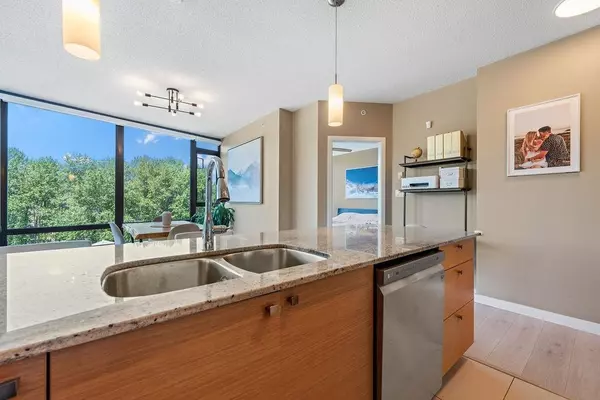 110 Brew ST #704, Port Moody, BC V3H 0E4