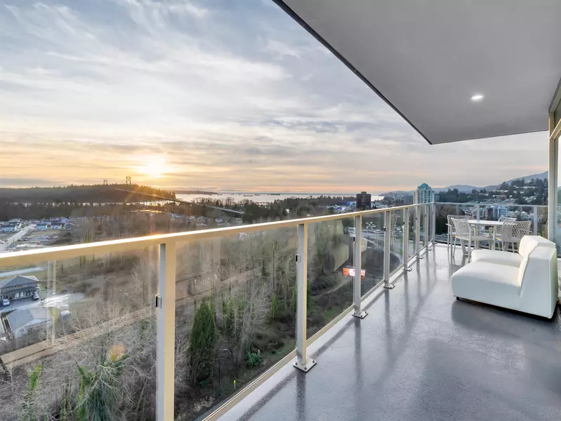 200 Klahanie CT #1506, West Vancouver, BC V7P 0E4