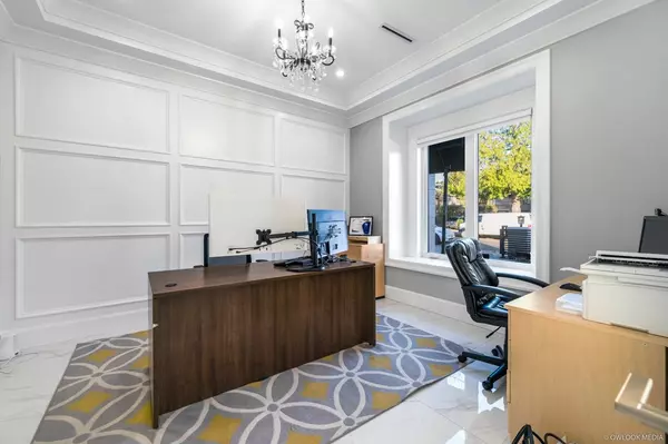 Richmond, BC V7A 2S6,9291 Glenallan DR
