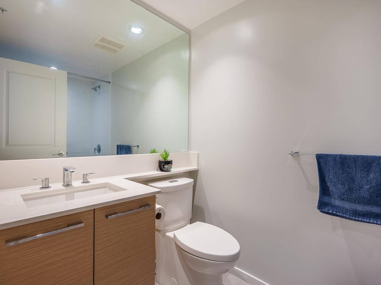 6700 Dunblane AVE #2708 Burnaby, BC V5H 0J3