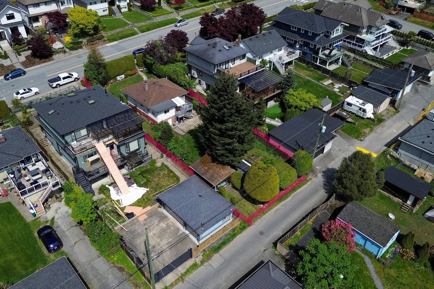 443 E 17th ST North Vancouver, BC V7L 2W3