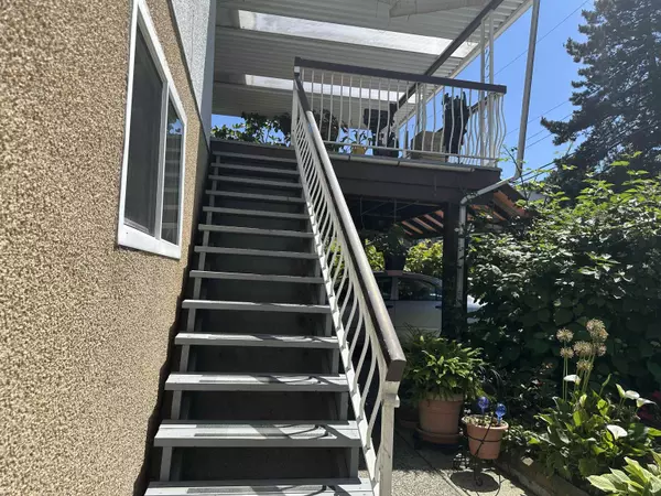 Vancouver, BC V5R 4S6,2698 Ward ST