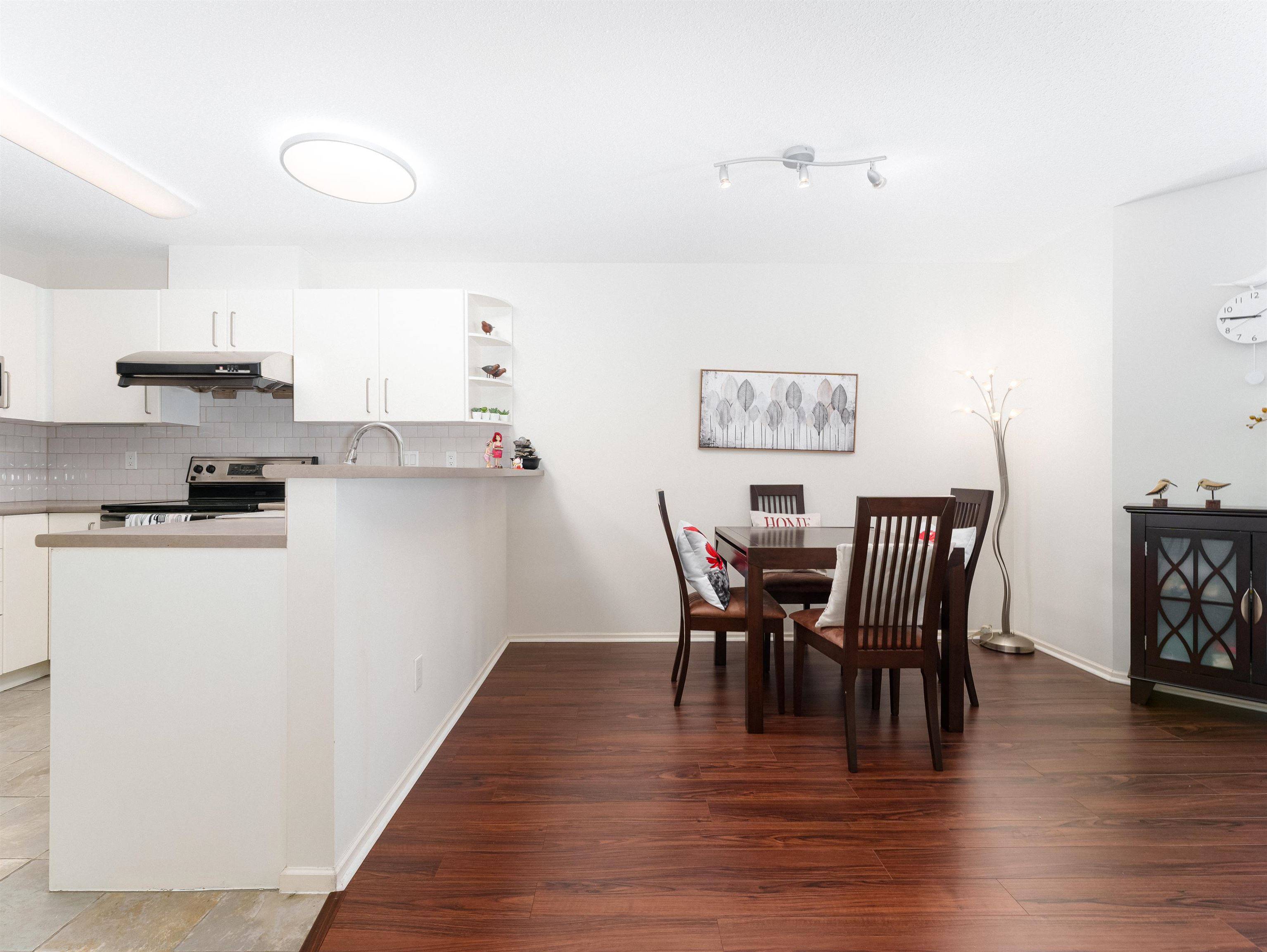 Burnaby, BC V5E 4N8,7330 Salisbury AVE #308