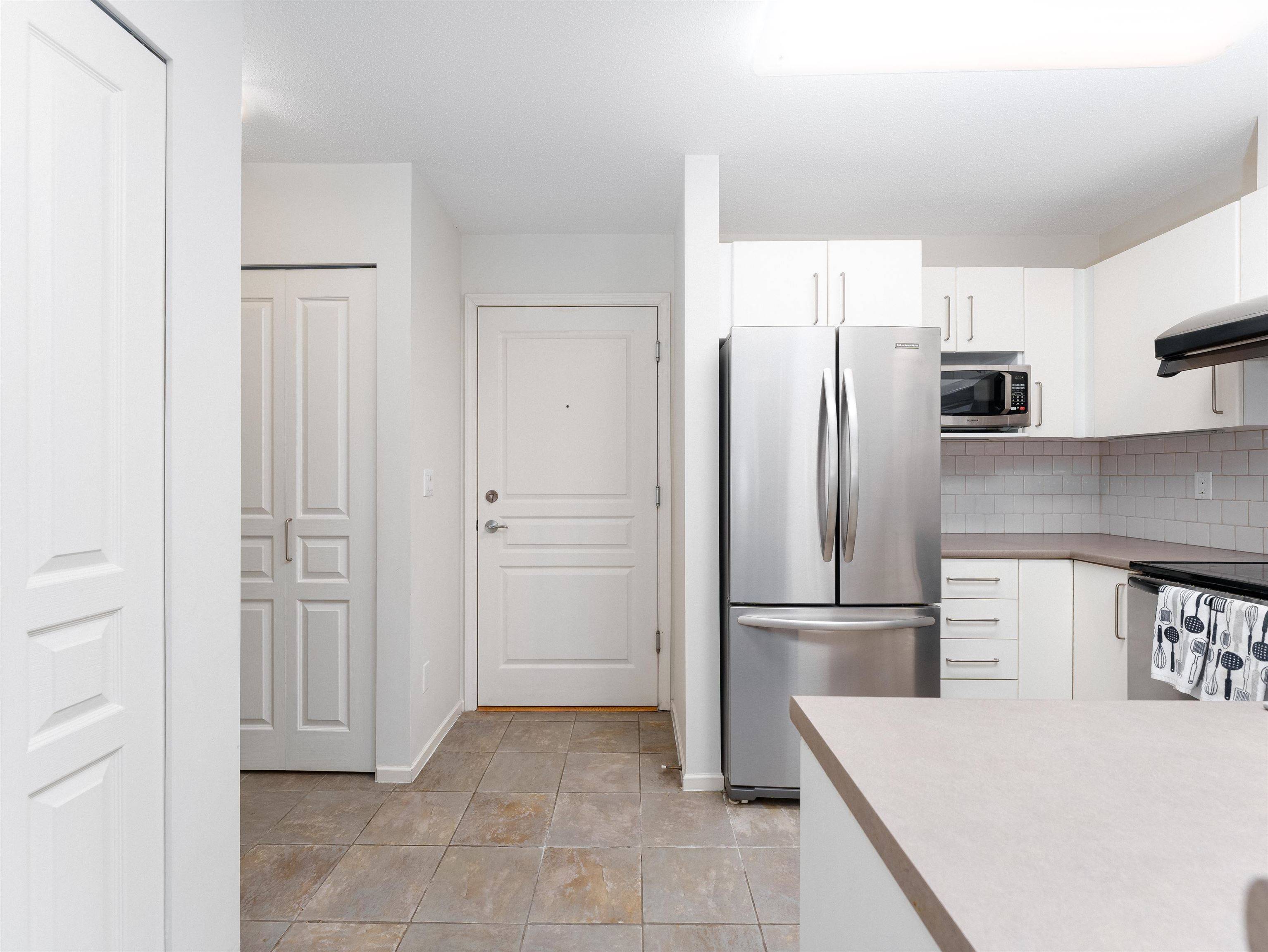 7330 Salisbury AVE #308 Burnaby, BC V5E 4N8