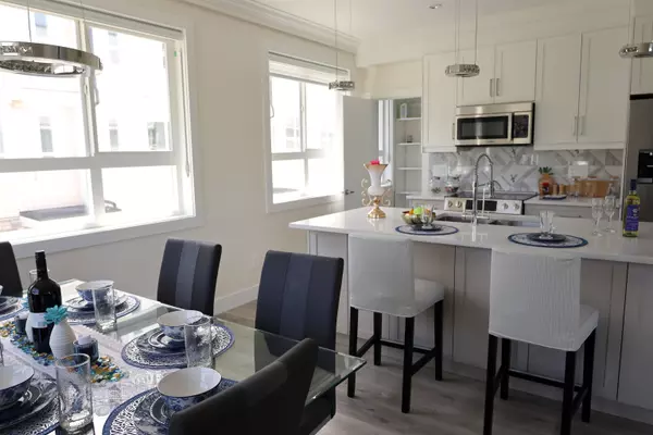 Surrey, BC V3W 3N8,8181 135a ST #27