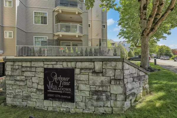 Langley, BC V3A 8L5,20897 57 AVE #206