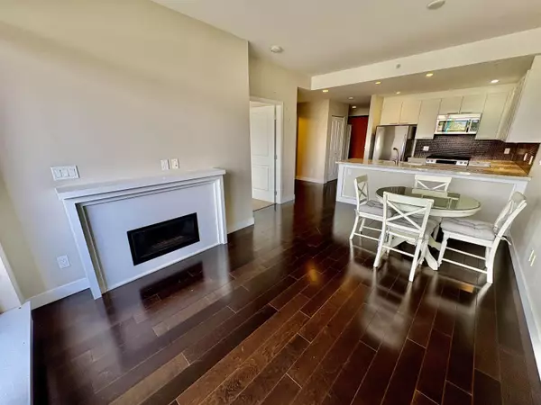 Sechelt, BC V7Z 0J2,5665 Teredo ST #212