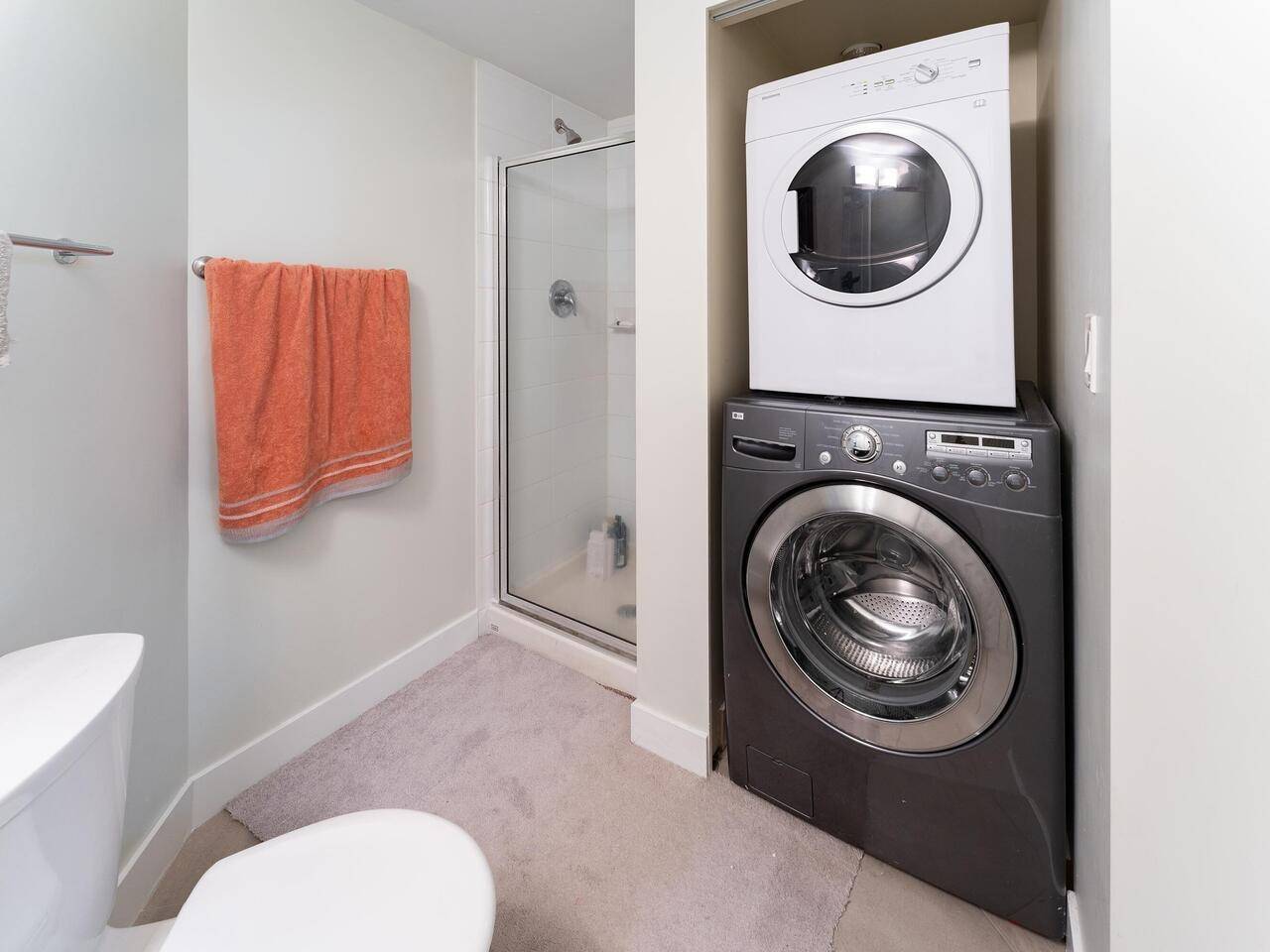 10838 City Pkwy #247 Surrey, BC V3T 5X9
