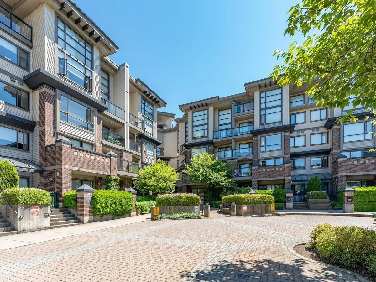Surrey, BC V3T 5X9,10838 City Pkwy #247