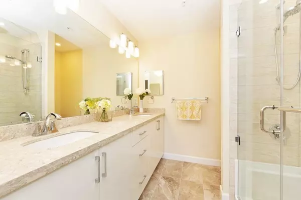 8558 202b ST #612 Langley, BC V2Y 3L4