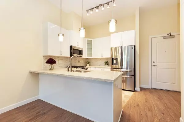 8558 202b ST #612 Langley, BC V2Y 3L4