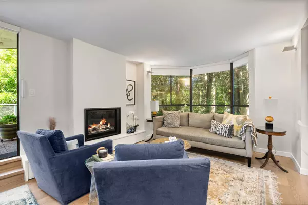 Vancouver, BC V6L 3E2,3905 Springtree DR #102