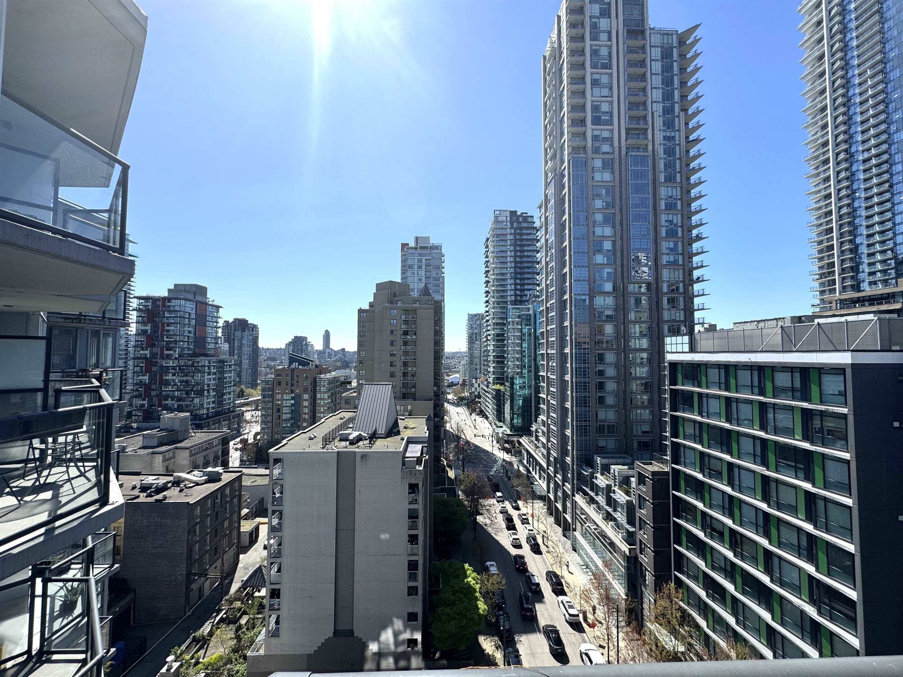 1212 Howe ST #1504, Vancouver, BC V6Z 2M9
