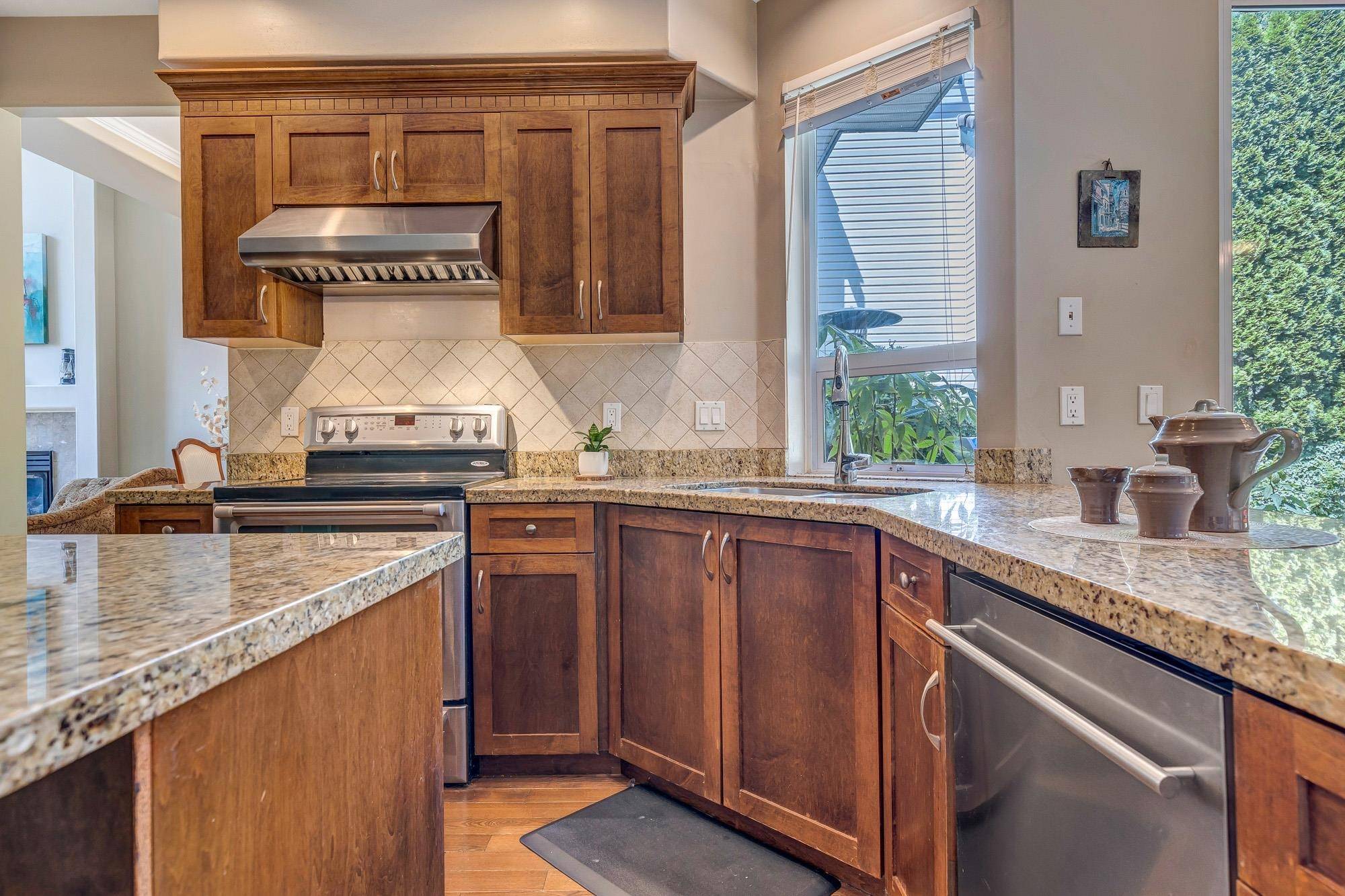 2995 Grizzly PL Coquitlam, BC V3E 2Z6
