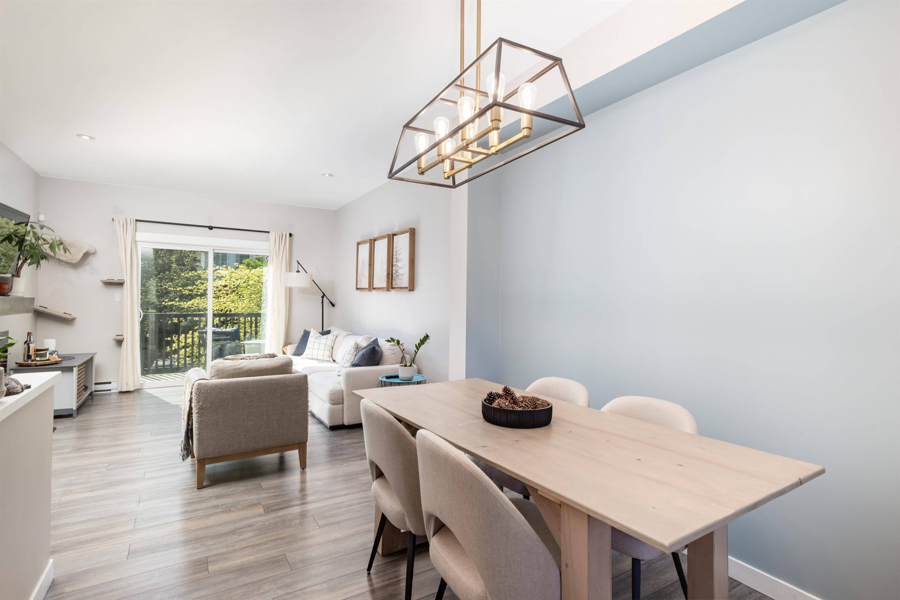2655 Bedford ST #2015, Port Coquitlam, BC V3C 0B8