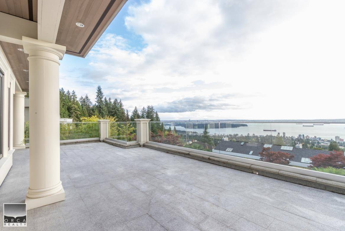 West Vancouver, BC V7S 2Z5,2382 Westhill DR