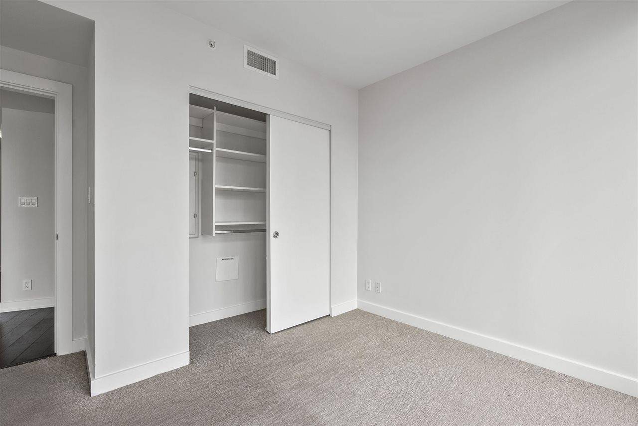 1372 Seymour ST #1503 Vancouver, BC V6B 0L1