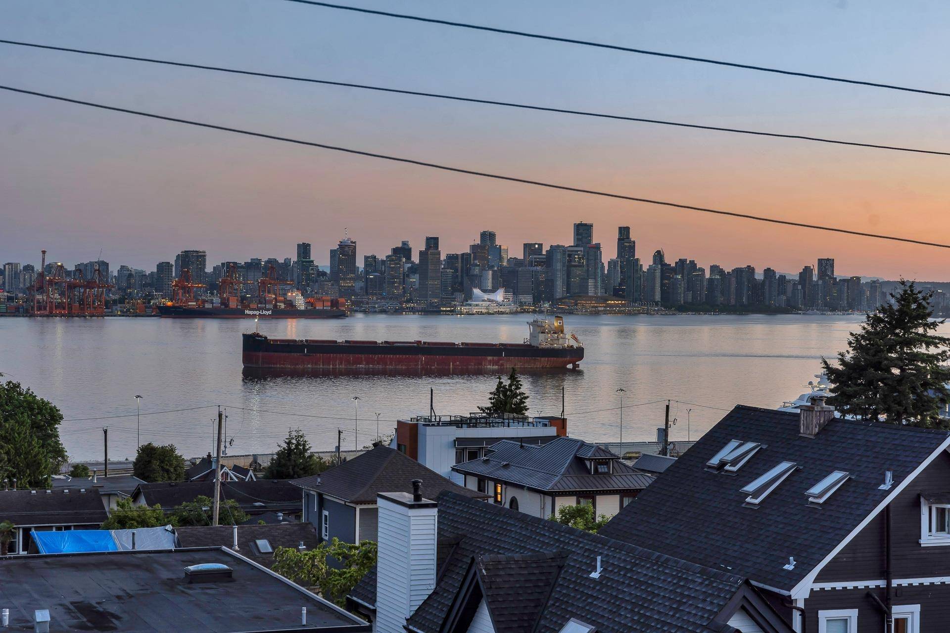 North Vancouver, BC V7L 3N9,245 St. Davids AVE #404
