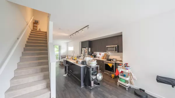 Port Coquitlam, BC V3B 0N6,2371 Ranger LN #1
